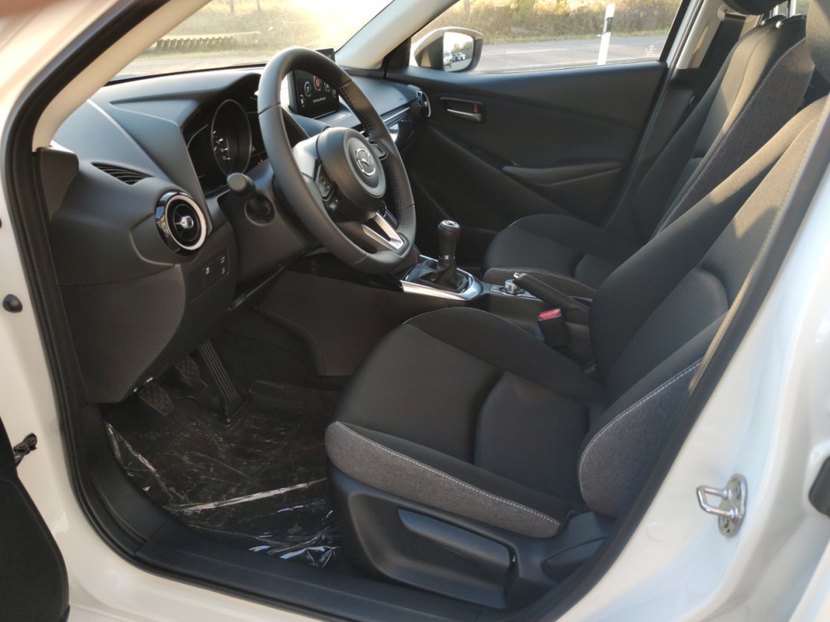 Mazda 2 2 CENTER 23er Klimaaut Einparkhilfe Freisprech S - 