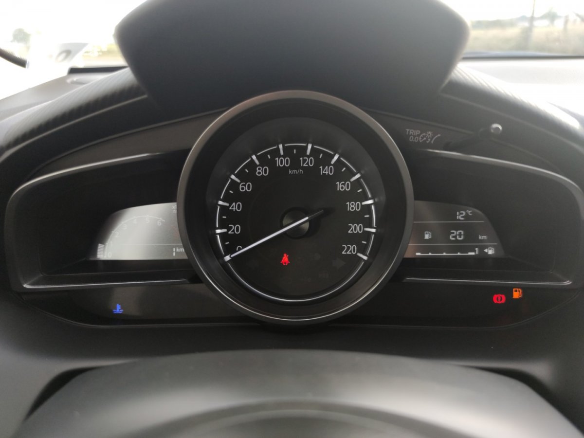 Mazda 2 2 CENTER 23er Klimaaut Sitzheizg Freisprech LED  - 