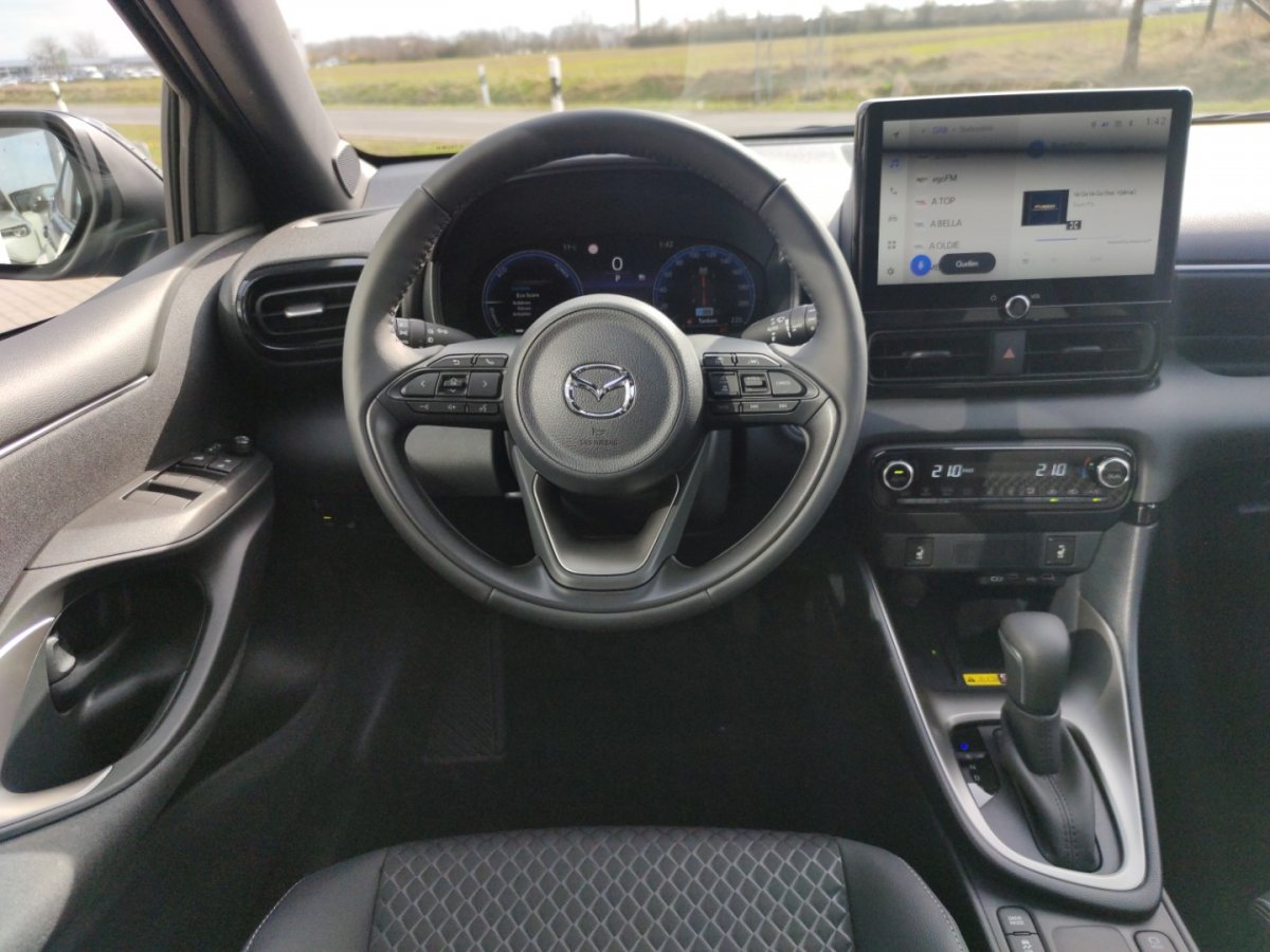 Mazda 2 Hybrid 2 Hybrid HOMURA PLUS Panoramadach HUD LED LogIn  - 