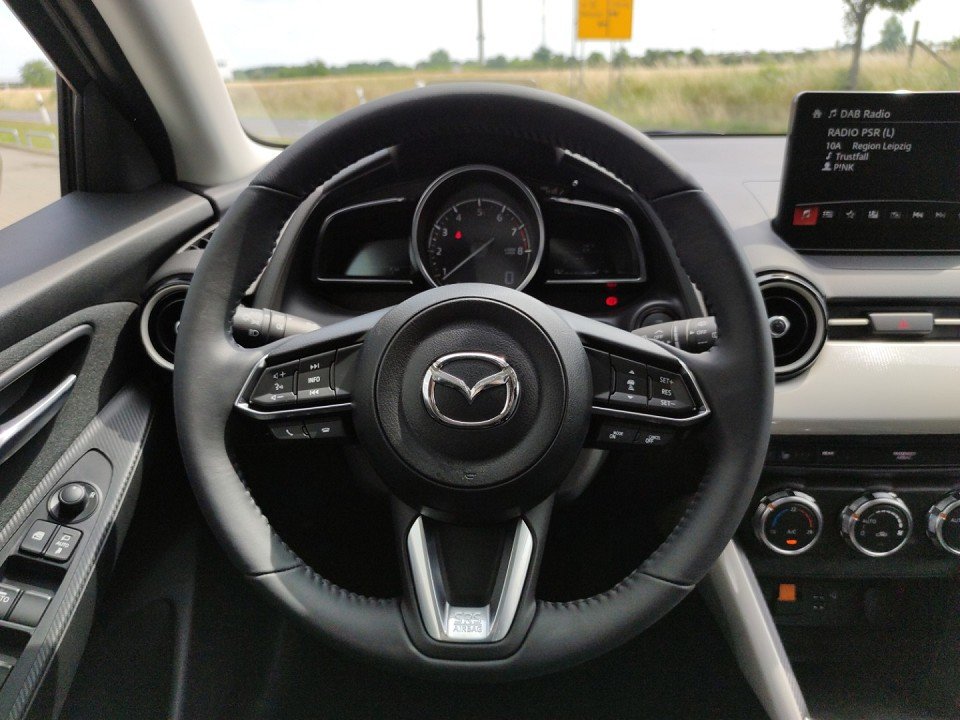 Mazda 2 2 EXCLUSIVE inkl Leasing-Bonus LogIn RFK Freispr - 