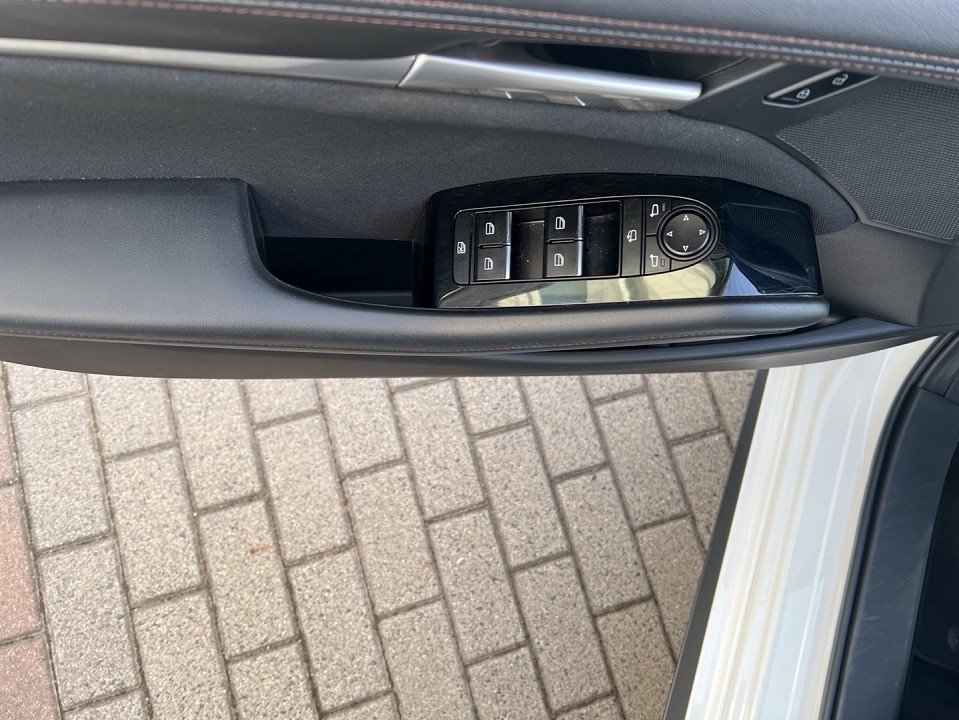 Mazda 3 3 Einparkhilfe MRCC Voll-LED Klima HUD 1.Hand Fe - 
