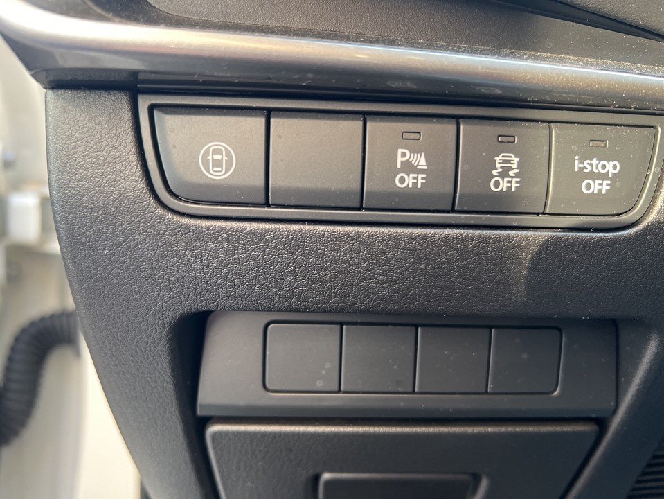 Mazda 3 3 Einparkhilfe MRCC Voll-LED Klima HUD 1.Hand Fe - 