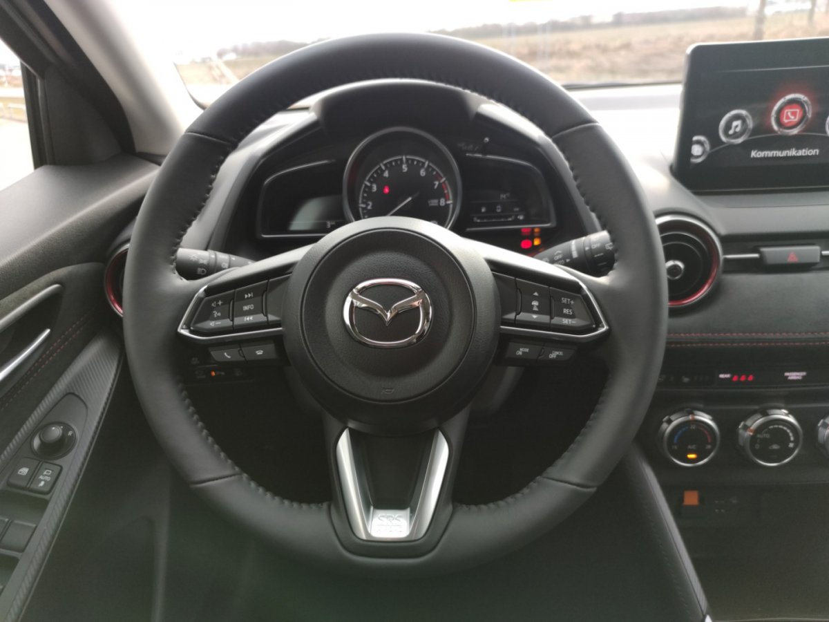 Mazda 2 2 HOMURA inkl Leasing-Bonus 360° MRCC Einparkh M - 