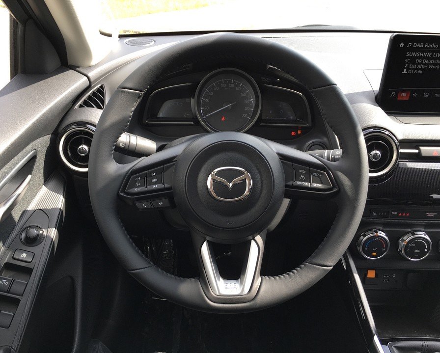 Mazda 2 2 CENTER Sitzh City-Notbremsassi Klimaaut Regens - 