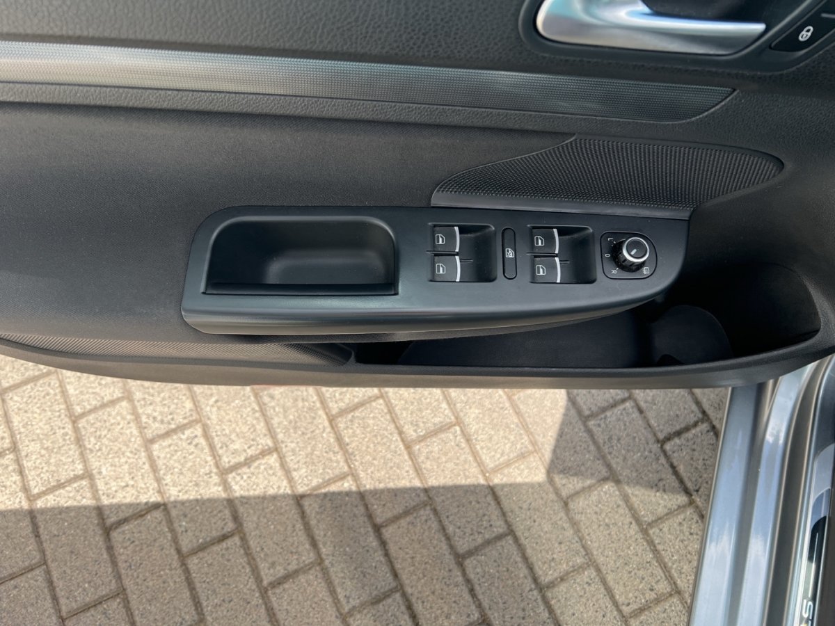 VW Golf Golf VI Variant Style Sitzheizg Klimaaut Tempoma - 
