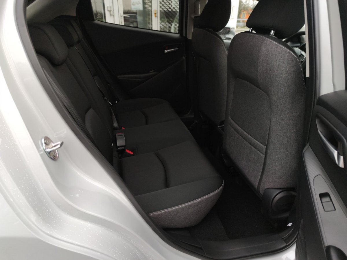 Mazda 2 2 EXCLUSIVE LogIn Matrix Sitzheizg 360° Klimaaut - 