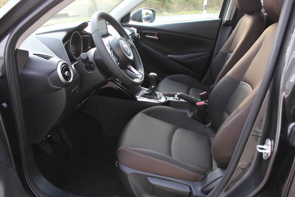 Mazda 2 2 Kizoku RFK Freisprech Tempomat Sitzehizg Klima - 