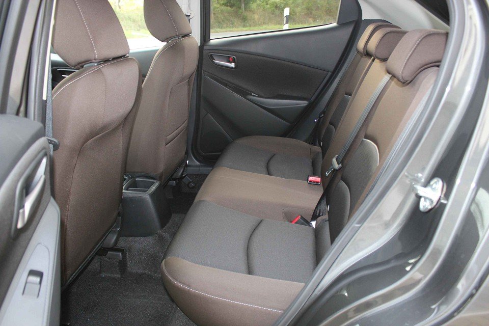 Mazda 2 2 Kizoku RFK Freisprech Tempomat Sitzehizg Klima - 