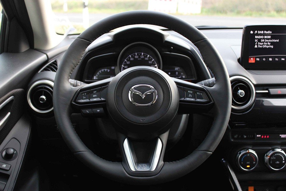 Mazda 2 2 Kizoku RFK Freisprech Tempomat Sitzehizg Klima - 