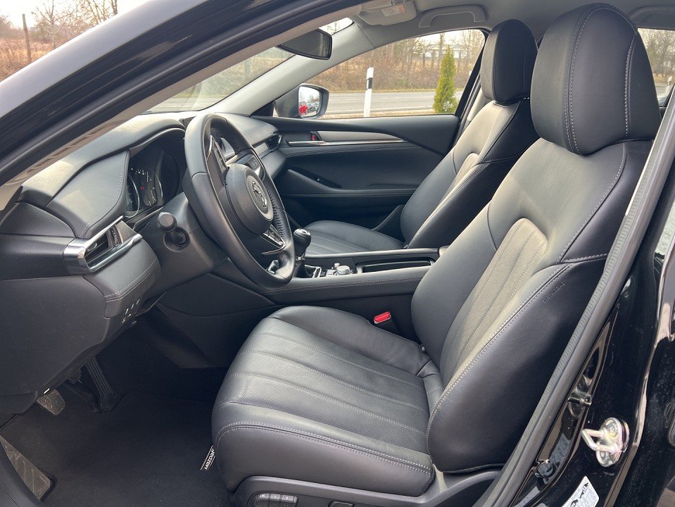 Mazda 6 6 Exclusive Leder BOSE 360° RFK Sprachstrg Sitzh - 