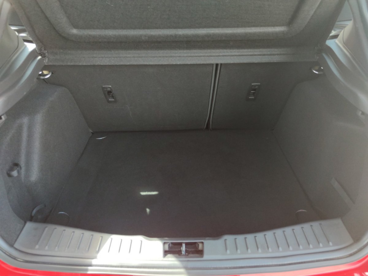 Ford Focus Focus ST Bi-Xenon Recaro Sitze Klimaaut Freispre - 