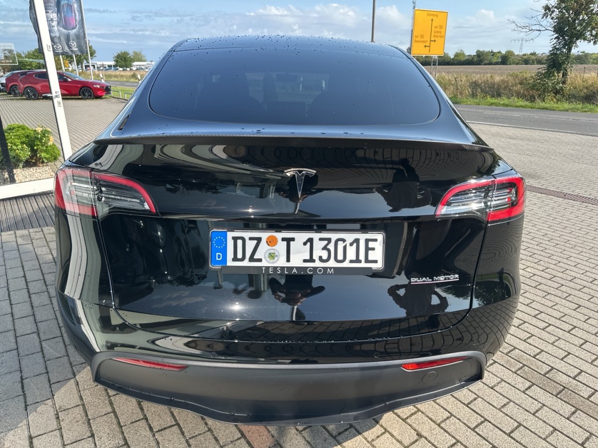 Tesla Model Y Model Y Performance RFK Klimaaut Lenkradheizg Si - 