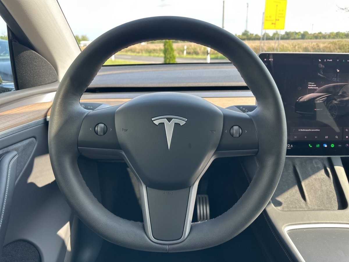 Tesla Model Y Model Y Performance RFK Klimaaut Lenkradheizg Si - 
