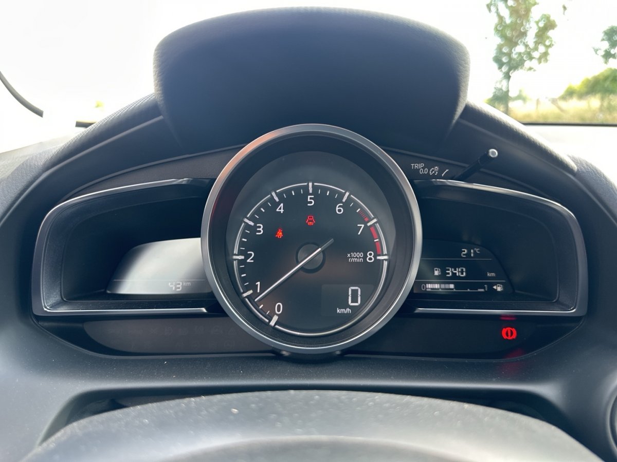 Mazda 2 2 HOMURA AKA Tuning Klimaaut Lenkradheizg Matrix - 