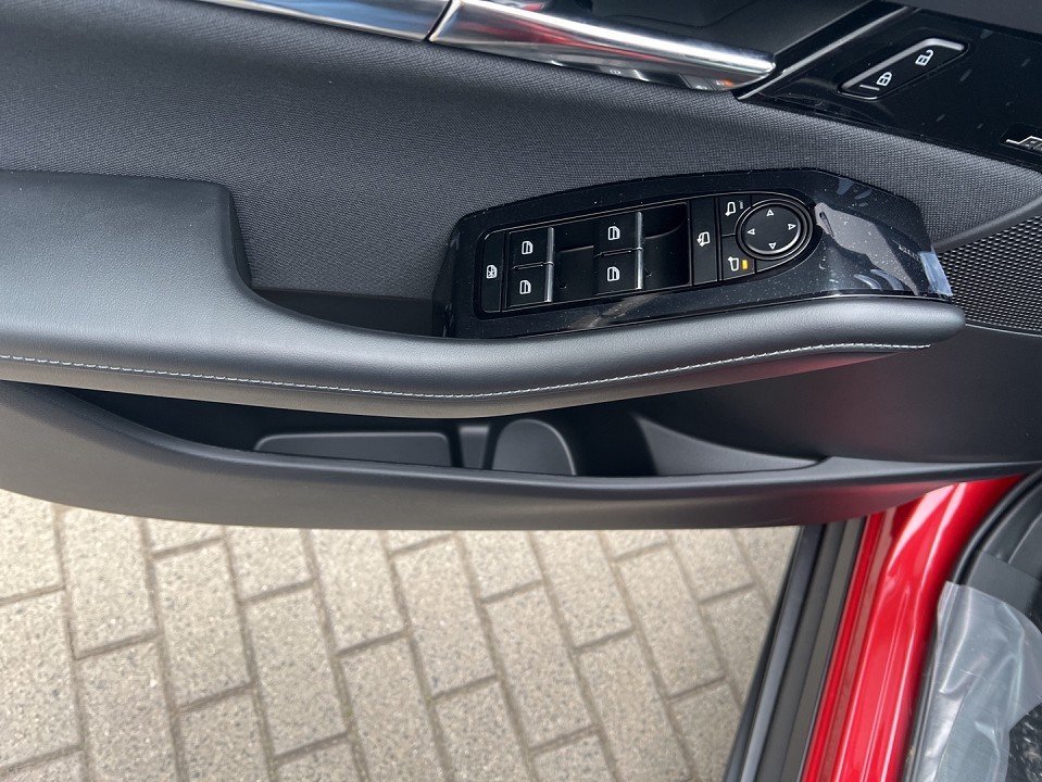 Mazda CX-30 CX-30 Exclusive BOSE Matrix 360° Klimaaut Tempom - 