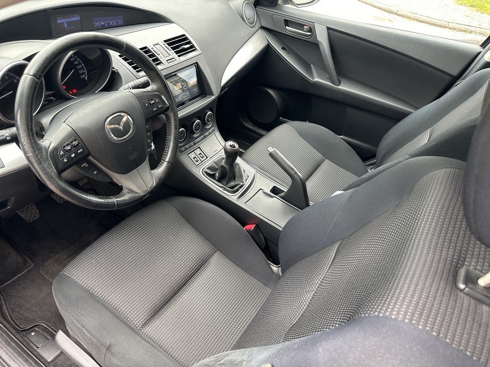 Mazda 3 3 EDITION Klimaaut Einparkhilfe Sitzheizg SH-gep - 