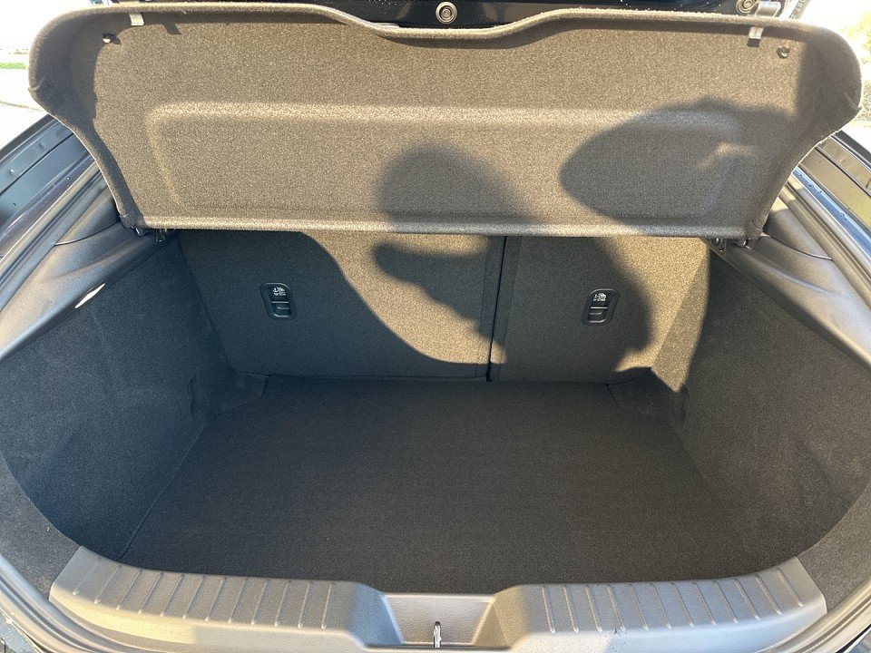 Mazda 3 3 2.5L e-SKYACTIV G 140ps - 