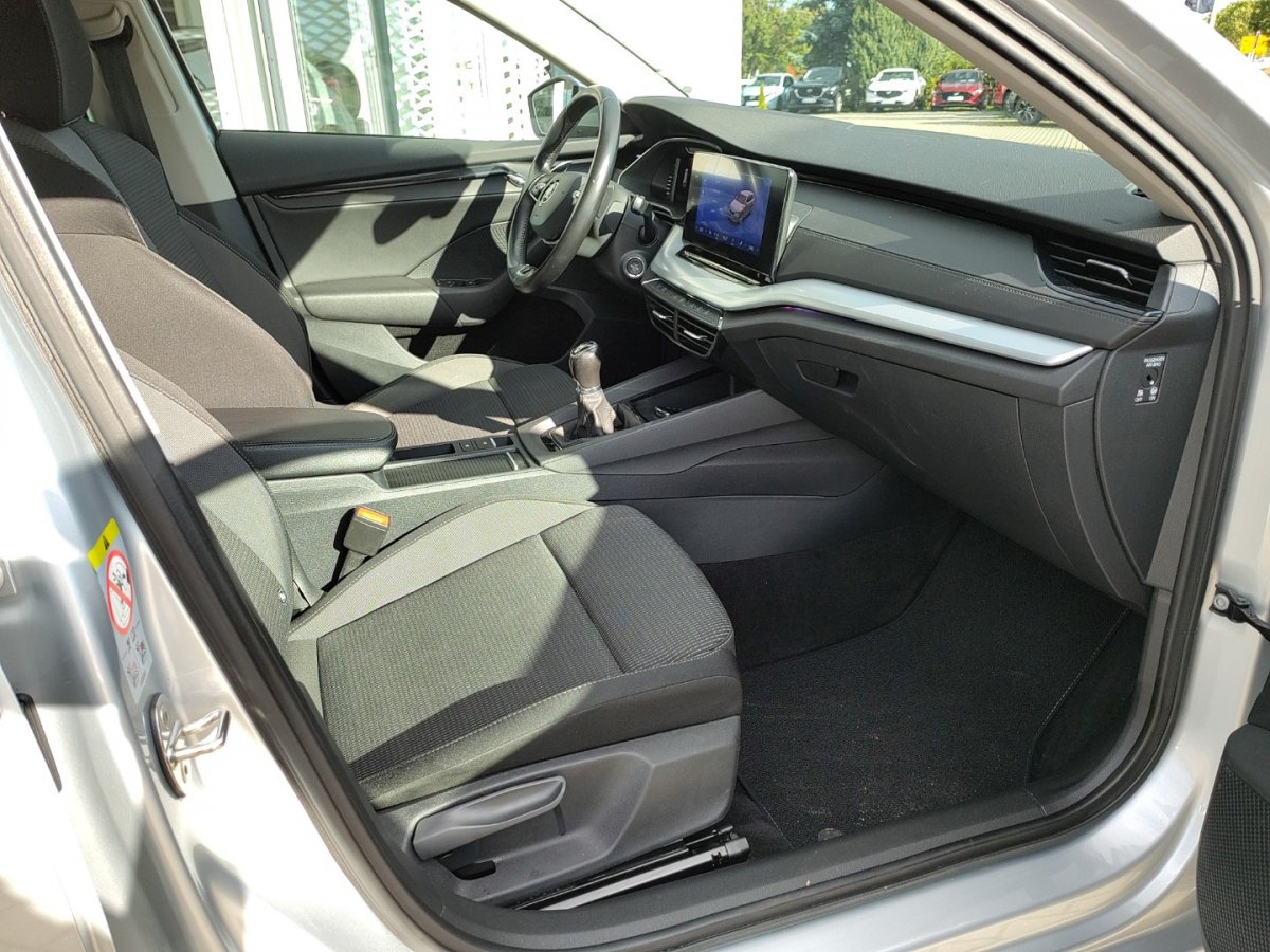 Skoda Octavia Octavia Combi Ambition LED ACC Kessy Sitzheizg K - 