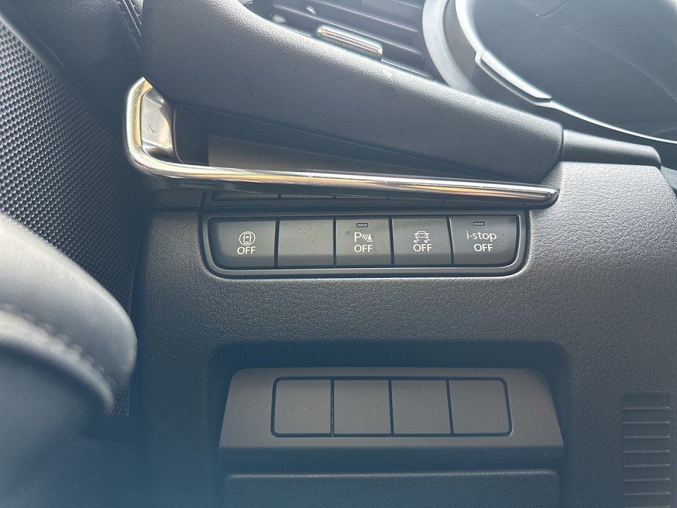 Mazda 3 3 SELECTION Matrix RFK Sitzheizg Klimaaut Lenkra - 