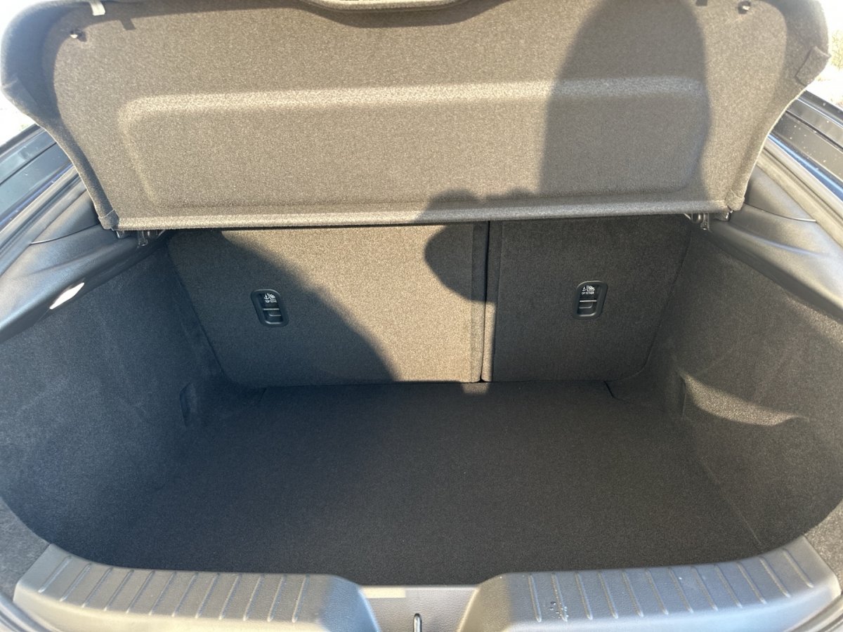 Mazda 3 3 2.5L e-SKYACTIV G 140ps I (Vorschaubilder können Abweichungen enthalten) - 