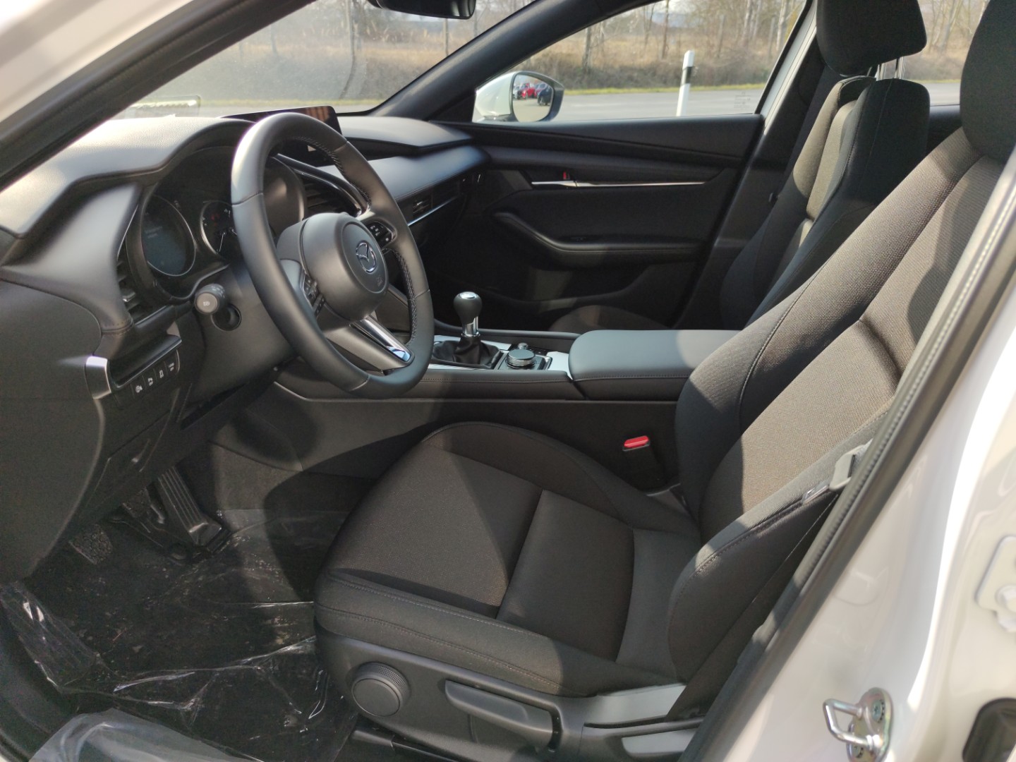 Mazda 3 3 2.5L e-SKYACTIV G 140ps I (Vorschaubilder können Abweichungen enthalten) - 