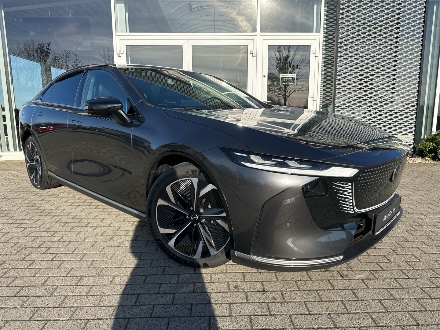 Mazda 6e 6E EV 245ps Long Range I Vorschaubilder können Abweichungen enthalten - 