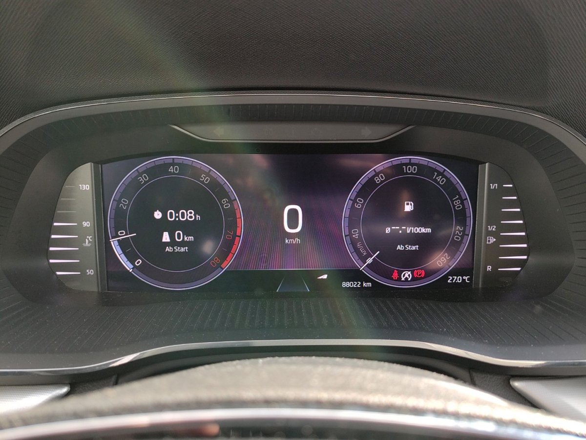 Skoda Octavia Octavia Combi Ambition LED ACC Kessy Sitzheizg K - 