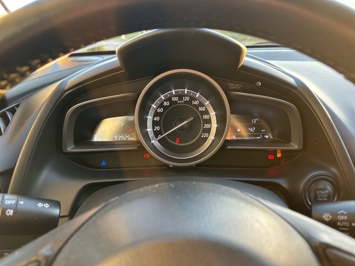 Mazda 2 2 Center TOU-P Regensenor Freisprech Sitzheizung - 