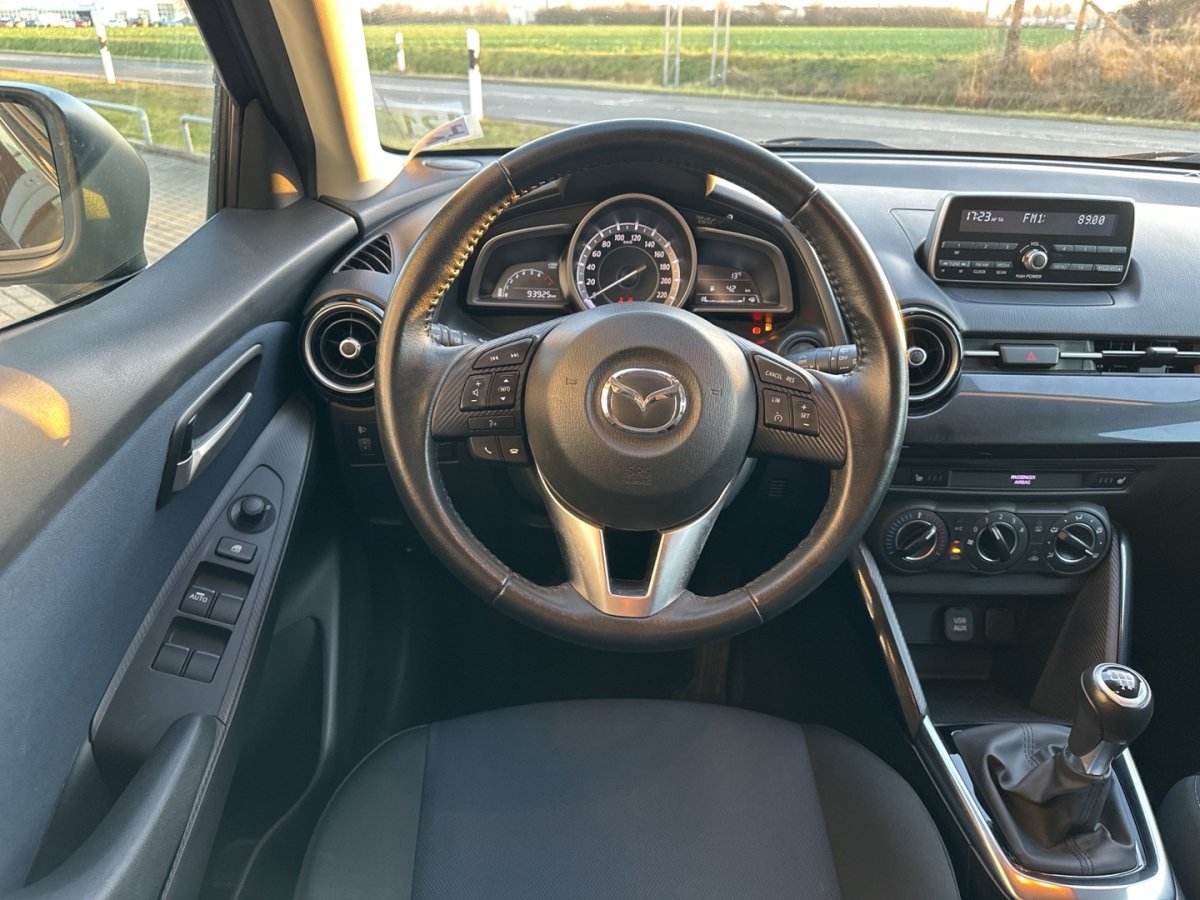 Mazda 2 2 Center TOU-P Regensenor Freisprech Sitzheizung - 