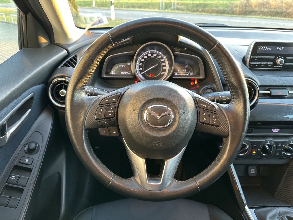Mazda 2 2 Center TOU-P Regensenor Freisprech Sitzheizung - 