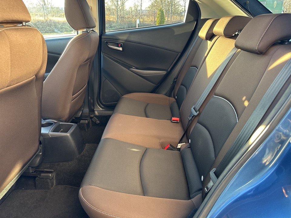 Mazda 2 2 Exclusive Einparkhilfe Sitzheizung Klimaaut Fr - 