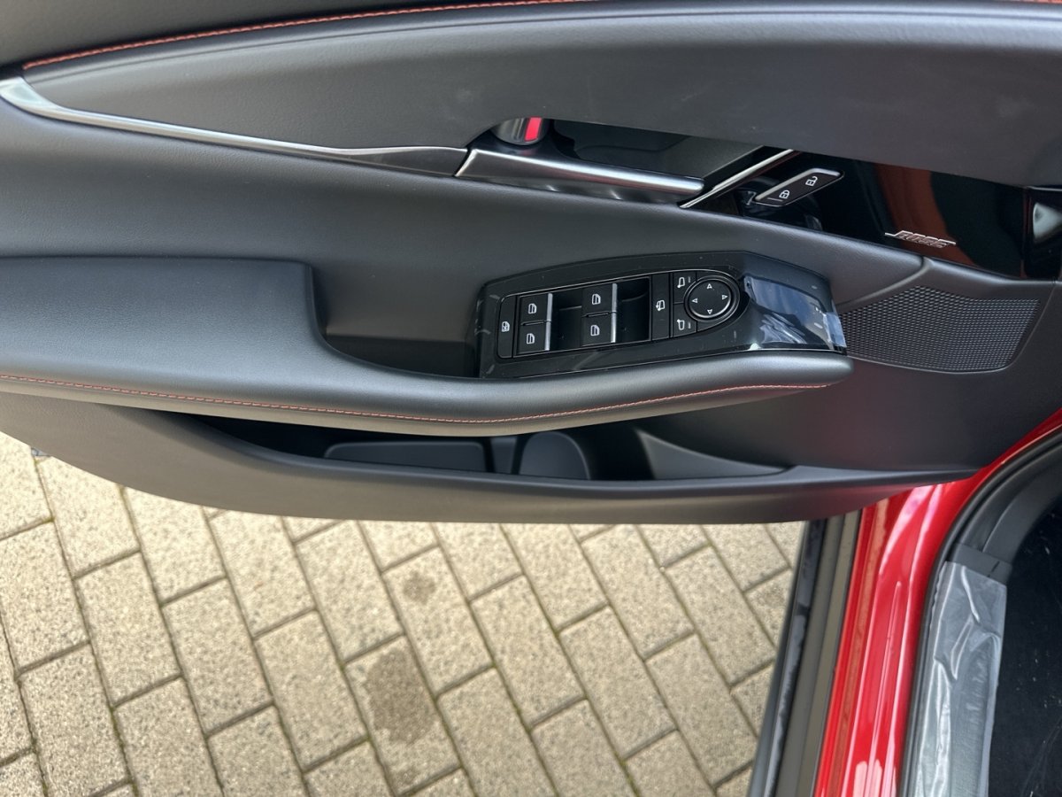 Mazda CX-30 CX-30 Nagisa BOSE el Sitze Klimaaut Sitzheizg Fr - 