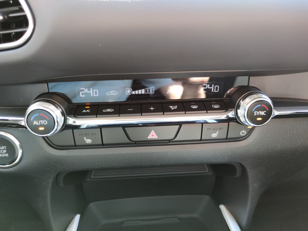 Mazda CX-30 CX-30 Exclusive Matrix BOSE 360° Notbremsassi Lo - 