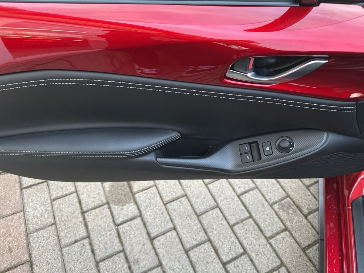 Mazda MX-5 MX-5 Exclusive BOSE Klimaaut Sitzheizg Matrix Fr - 