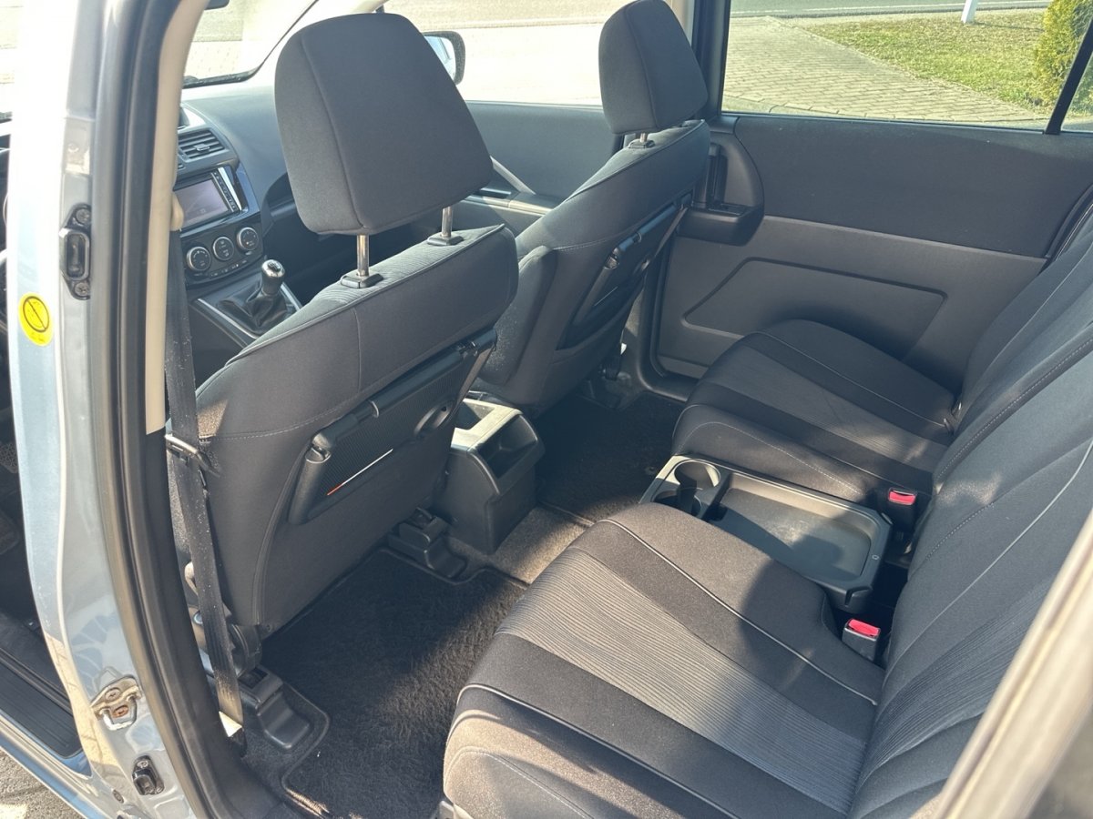 Mazda 5 5 Edition 7-Sitzer Klimaaut Tempomat Sitzheizg F - 