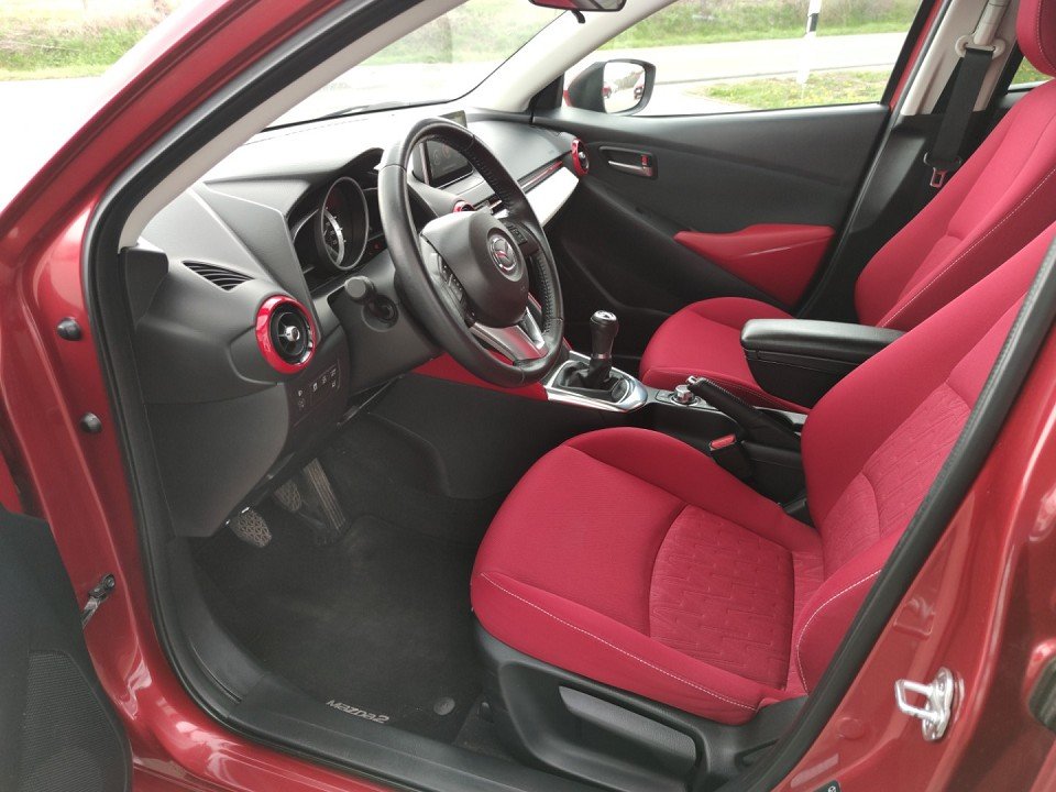 Mazda 2 2 Red Edition Sitzheizg Klimaaut Freisprech Temp - 