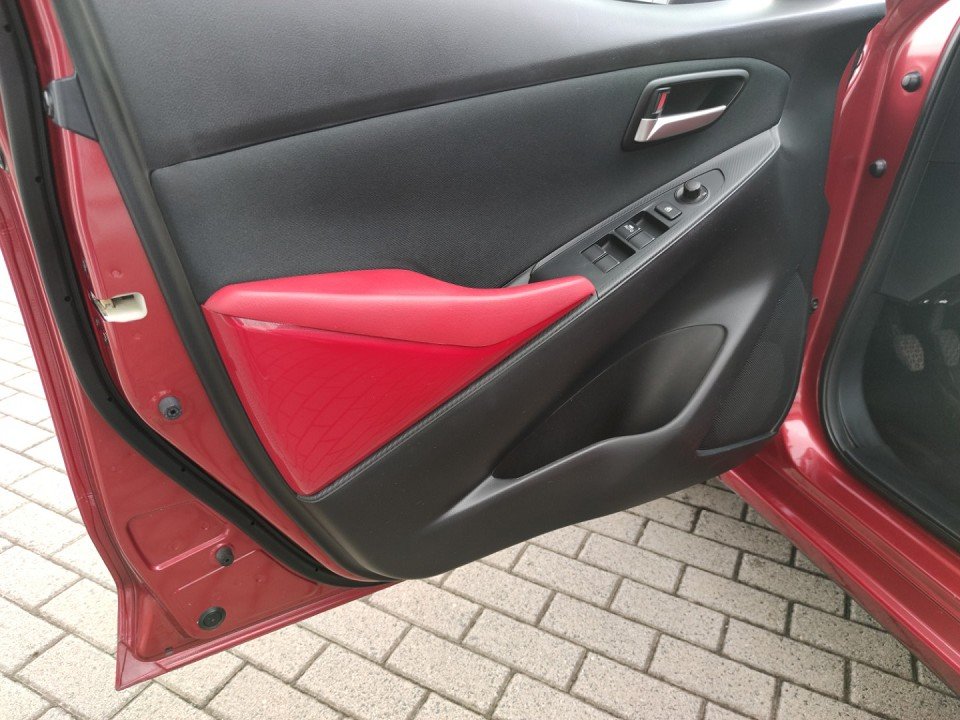 Mazda 2 2 Red Edition Sitzheizg Klimaaut Freisprech Temp - 