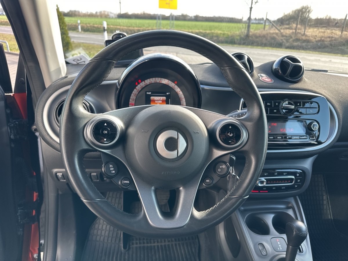 Smart ForTwo Fortwo Passion Sitzheizg Klimaaut RFK Glasdach F - 