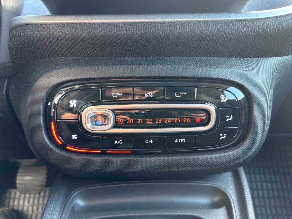 Smart ForTwo Fortwo Passion Sitzheizg Klimaaut RFK Glasdach F - 