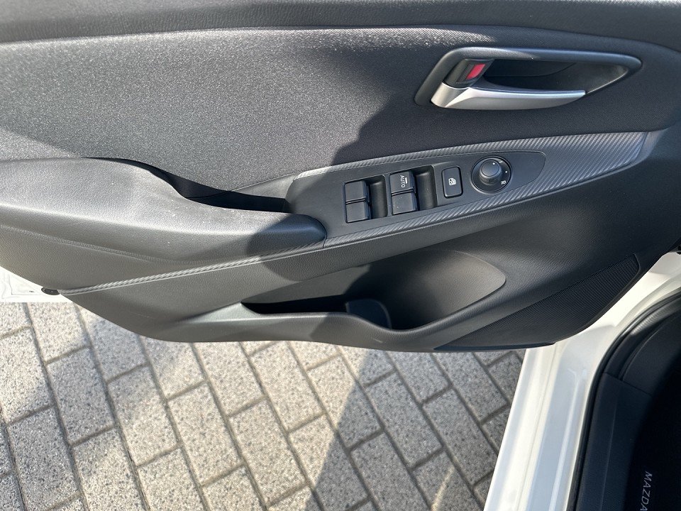 Mazda 2 2 1.5L SKYACTIV-G 75ps - 