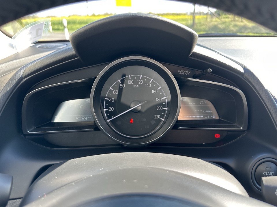 Mazda 2 2 1.5L SKYACTIV-G 75ps - 