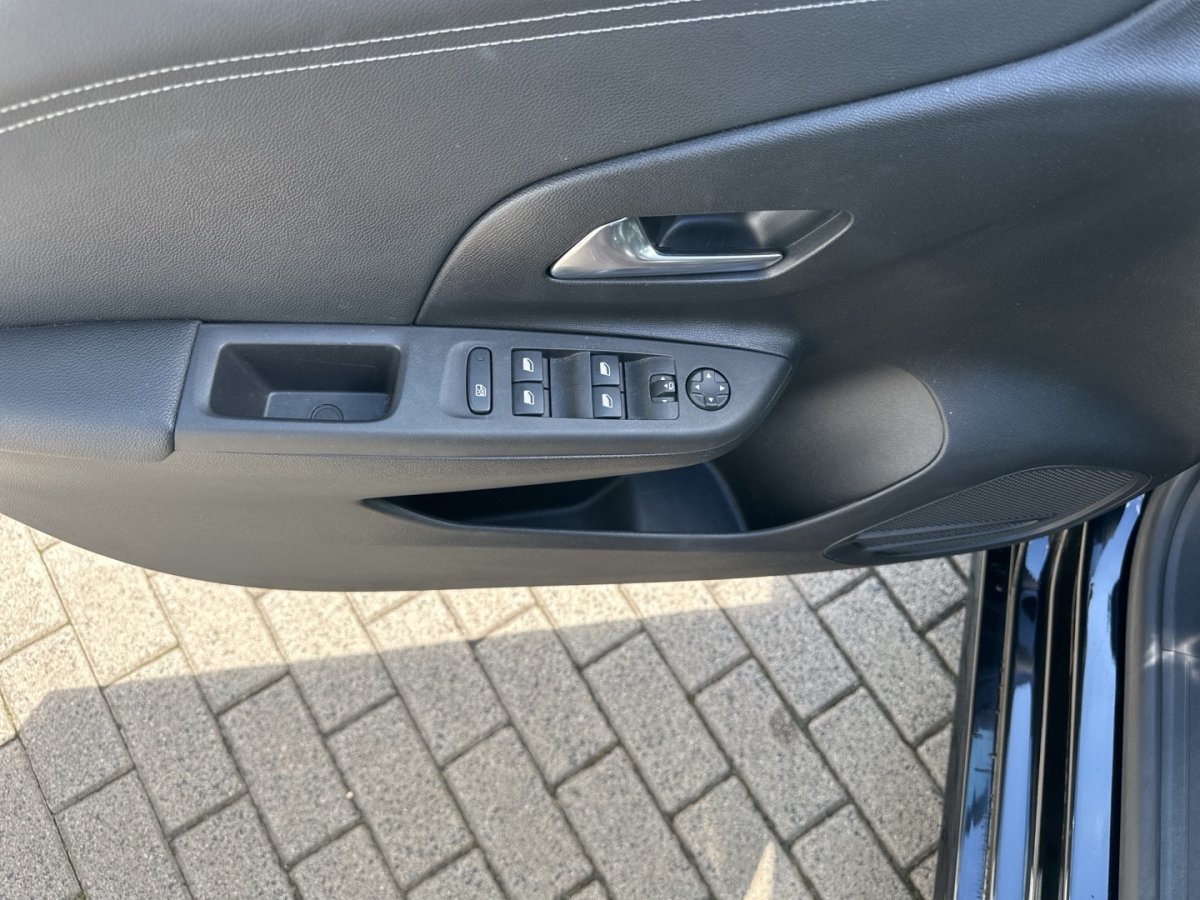Opel Corsa Corsa GS Line Panno RFK Leder Klimaaut LED Sitzh - 