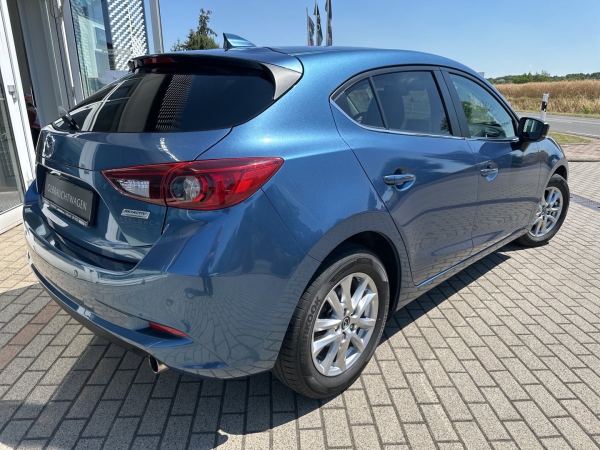 Mazda 3 3 CENTER TOU-P Klimaaut Sitzheizg Einparkhilfe F - 