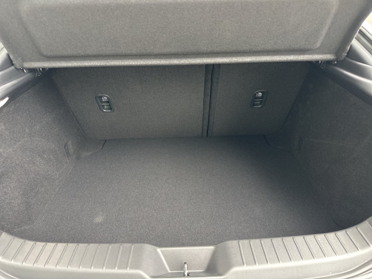 Mazda 3 3 Nagisa BOSE Fernlichtaut RFK LogIn Freisprech  - 