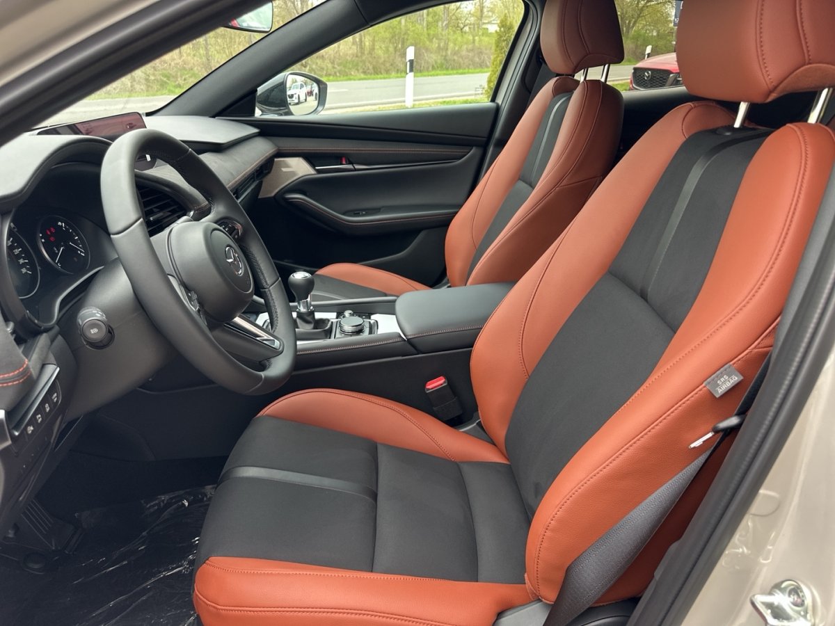 Mazda 3 3 Nagisa BOSE Fernlichtaut RFK LogIn Freisprech  - 