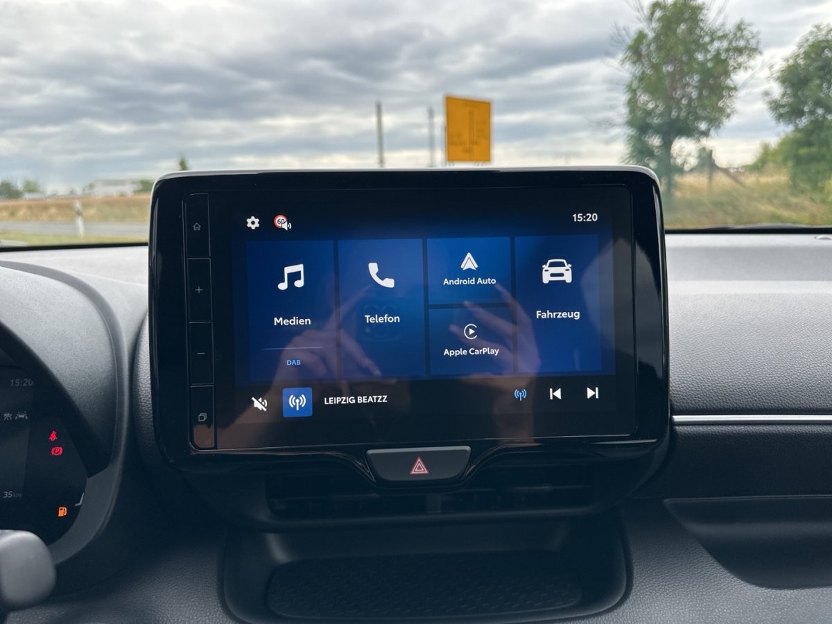 Mazda 2 Hybrid 2 Hybrid Homura RFK LogIn Klimaaut Lenkradheizg  - 