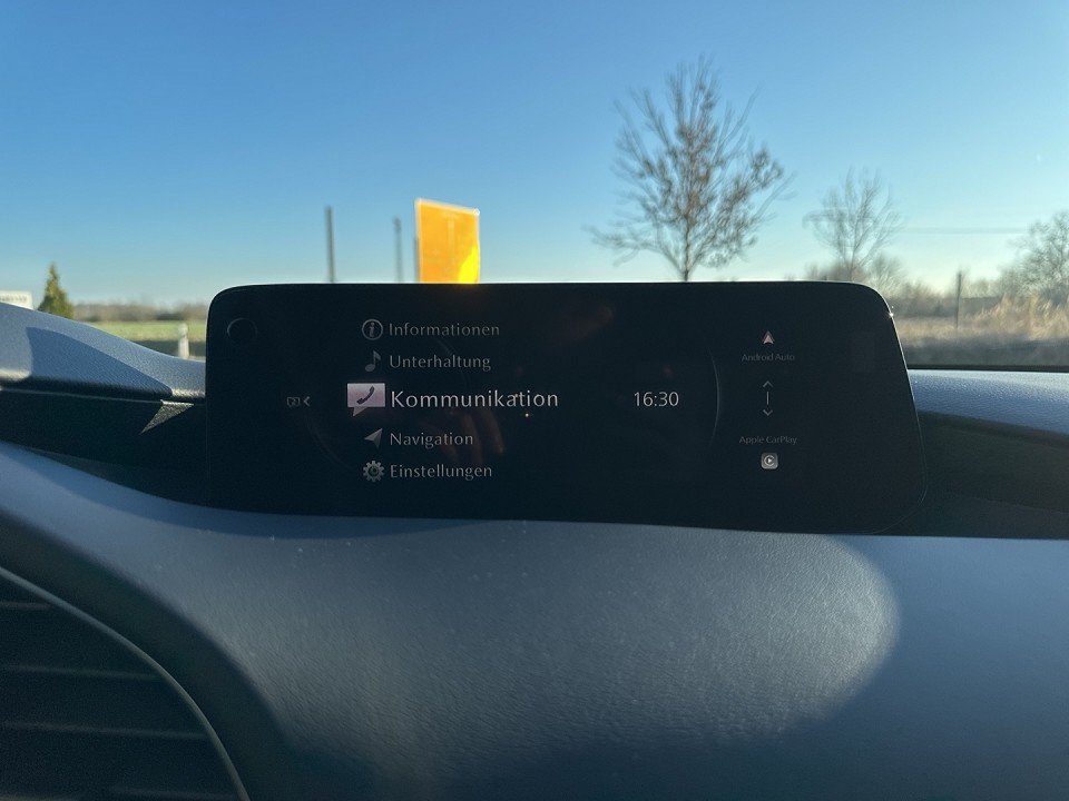 Mazda 3 3 Exclusive Klimaaut BOSE 360° Freisprech MRCC L - 