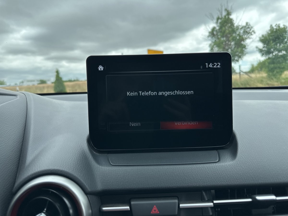 Mazda 2 2 HOMURA Automatik RFK Einpakhilfe Klimaaut Sitz - 