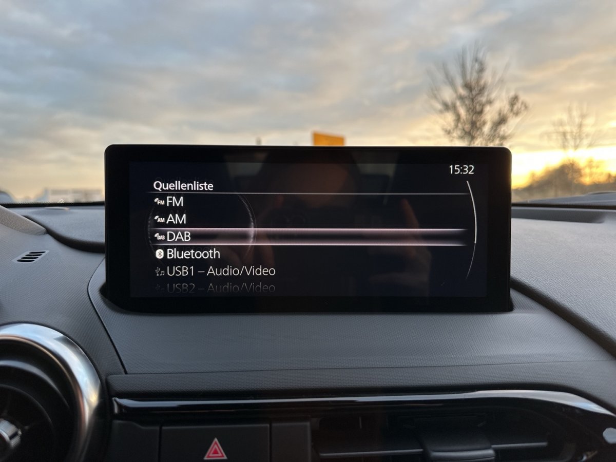 Mazda MX-5 MX-5 Exclusive BOSE LogIn Sitzheizg Matrix Freis - 