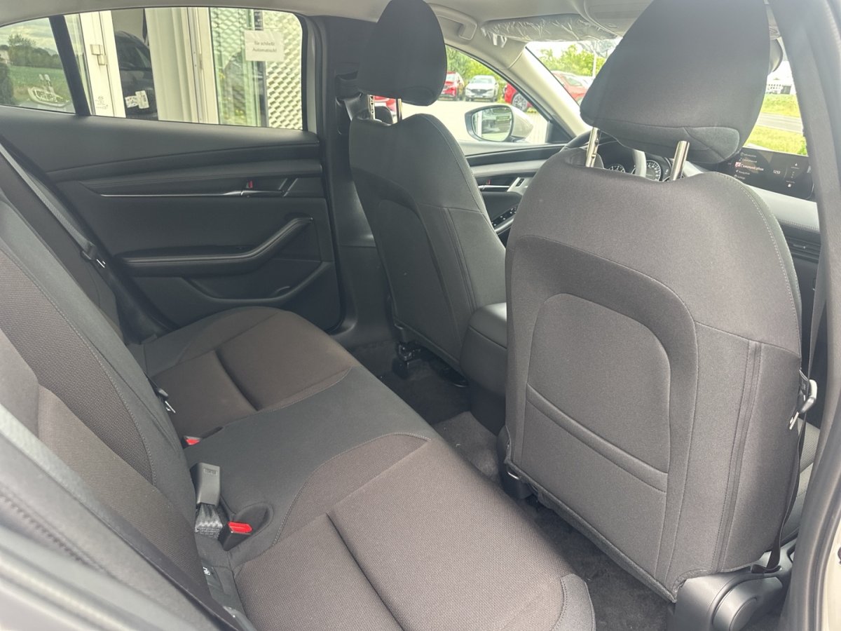 Mazda 3 3 Exclusive Klimaaut BOSE 360° Freisprech MRCC L - 